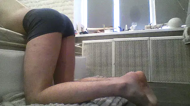 Snapshot of Molly_97 chatting on March 19, 2025, 11:28 am Molly 97 online show from March 19, 2025, 11:28 am