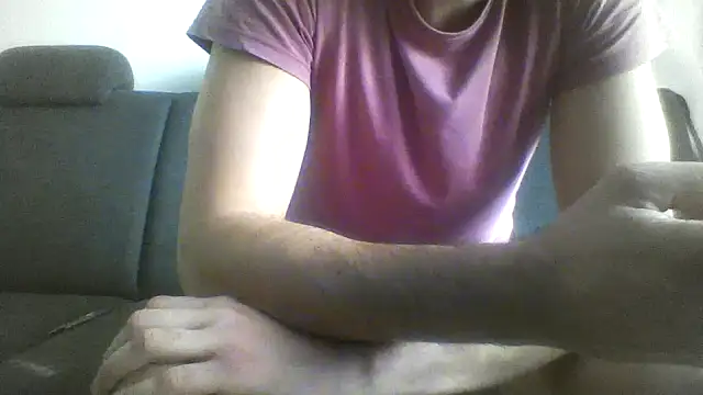 Snapshot of Molly_97 chatting on February 23, 2025, 12:05 pm Molly 97 online show from February 23, 2025, 12:05 pm