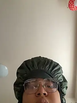 Snapshot of Ectorius chatting on February 6, 2026, 4:25 pm Ectorius online show from February 6, 2026, 4:25 pm