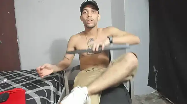 cali and lili online show from December 14, 2024, 7:51 am