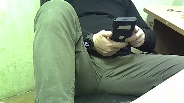 Snapshot of nikdov3 chatting on February 12, 2026, 4:56 am nikdov3 online show from February 12, 2026, 4:56 am