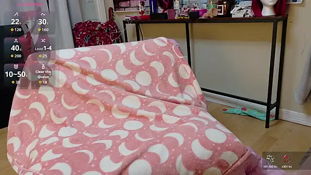 Snapshot of Luna1984 chatting on February 23, 2026, 8:31 pm Luna1984 online show from February 23, 2026, 8:31 pm