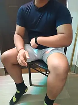 Snapshot of zon_zustin chatting on October 24, 2025, 10:25 am zon zustin online show from October 24, 2025, 10:25 am