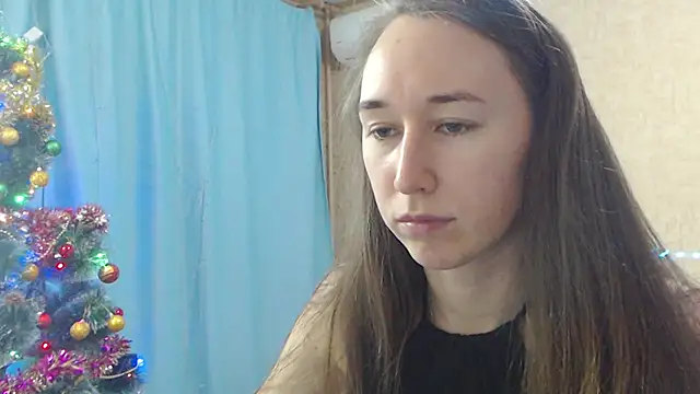 Snapshot of --Model--2 chatting on January 6, 2025, 2:47 pm --Model--2 online show from January 6, 2025, 2:47 pm