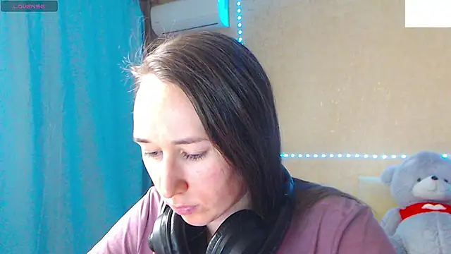 Snapshot of --Model--2 chatting on February 11, 2025, 11:22 pm --Model--2 online show from February 11, 2025, 11:22 pm