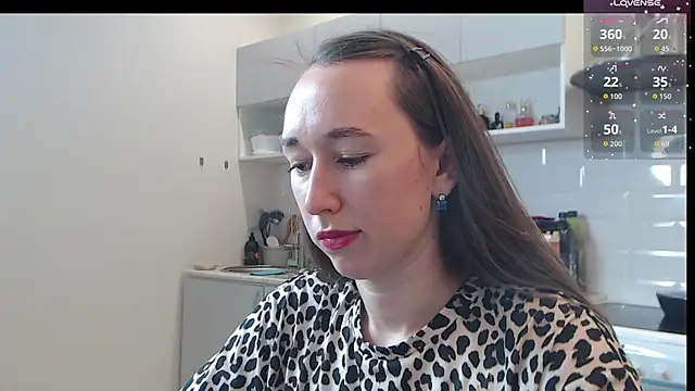 Snapshot of --Model--2 chatting on September 25, 2025, 3:18 pm --Model--2 online show from September 25, 2025, 3:18 pm