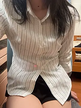 Snapshot of Mei_0906 chatting on February 7, 2026, 6:21 am Mei 0906 online show from February 7, 2026, 6:21 am