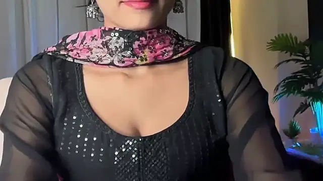 sexy m23 online show from November 9, 2025, 7:40 pm