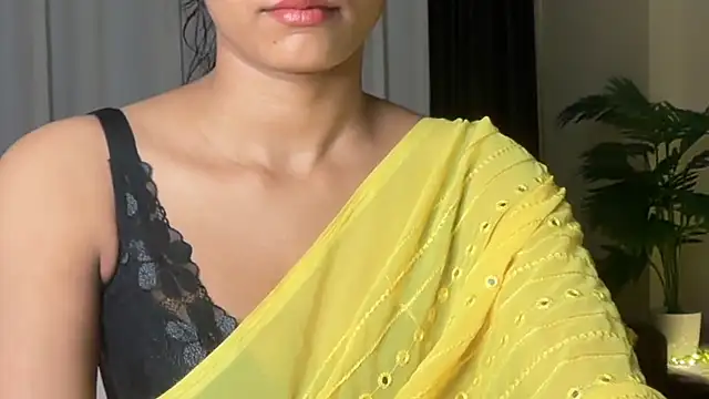 Snapshot of sexy_m23 chatting on October 31, 2025, 5:31 pm sexy m23 online show from October 31, 2025, 5:31 pm