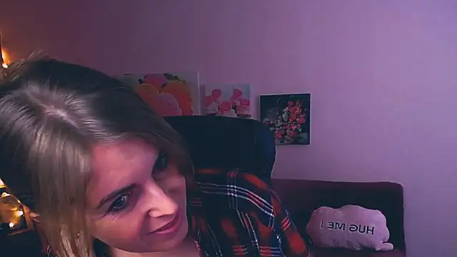 Hot Milady online show from January 30, 2025, 7:29 am