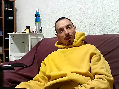 Snapshot of BaalPas chatting on November 12, 2025, 2:59 am BaalPas online show from November 12, 2025, 2:59 am