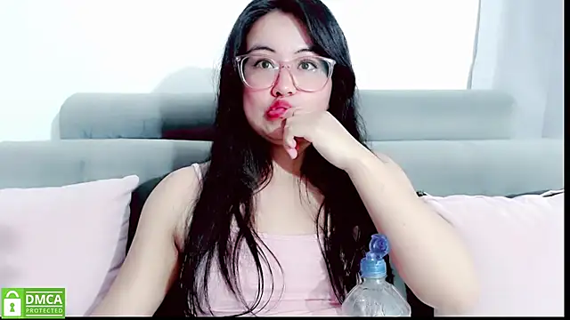 mariana katto online show from March 25, 2026, 7:35 pm