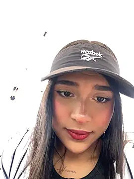 Snapshot of Mariangel_11 chatting on February 25, 2026, 1:44 pm Mariangel 11 online show from February 25, 2026, 1:44 pm