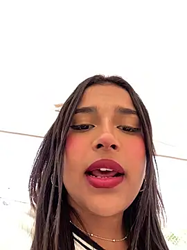 Snapshot of Mariangel_11 chatting on February 5, 2026, 2:02 pm Mariangel 11 online show from February 5, 2026, 2:02 pm