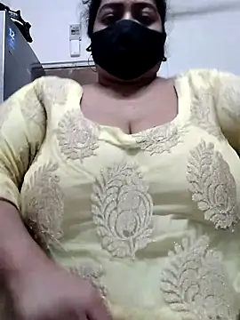 zeepe19 online show from November 20, 2025, 6:41 pm