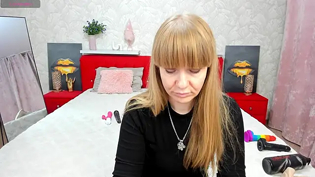 Snapshot of KattyPeachX chatting on September 24, 2025, 2:51 am KattyPeachX online show from September 24, 2025, 2:51 am
