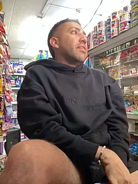 Snapshot of JuanZapata33 chatting on February 23, 2026, 9:04 pm JuanZapata33 online show from February 23, 2026, 9:04 pm