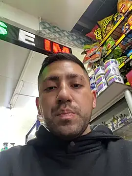 Snapshot of JuanZapata33 chatting on February 26, 2026, 9:59 pm JuanZapata33 online show from February 26, 2026, 9:59 pm