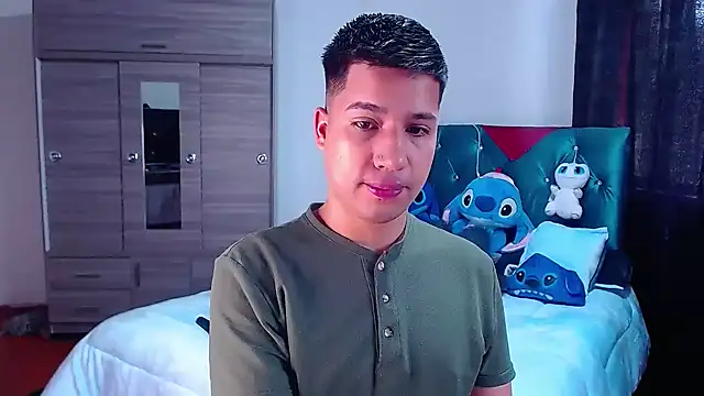 Snapshot of Randy_horny chatting on April 6, 2026, 5:25 pm Randy horny online show from April 6, 2026, 5:25 pm