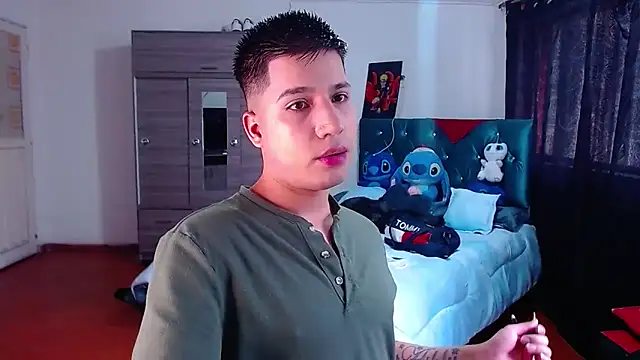 Snapshot of Randy_horny chatting on April 5, 2026, 8:26 pm Randy horny online show from April 5, 2026, 8:26 pm