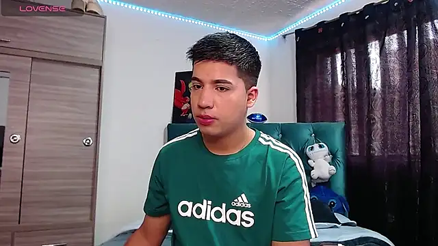 Snapshot of Randy_horny chatting on April 14, 2026, 6:46 pm Randy horny online show from April 14, 2026, 6:46 pm