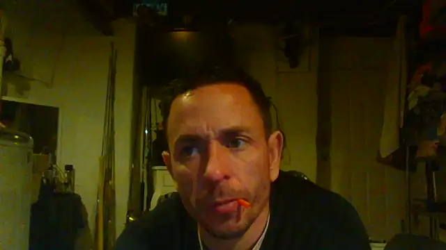 Snapshot of Gman143187 chatting on January 2, 2025, 1:06 am Gman143187 online show from January 2, 2025, 1:06 am
