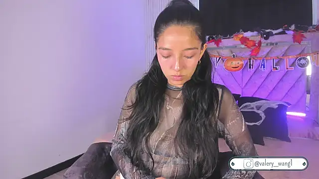 Valery wang online show from October 24, 2025, 11:53 am