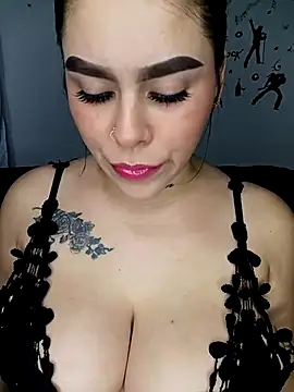 BigTits Kitty online show from March 11, 2026, 7:02 am