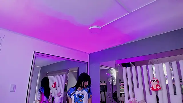 Snapshot of Kitty_Eliffe chatting on March 21, 2025, 7:24 pm Kitty Eliffe online show from March 21, 2025, 7:24 pm