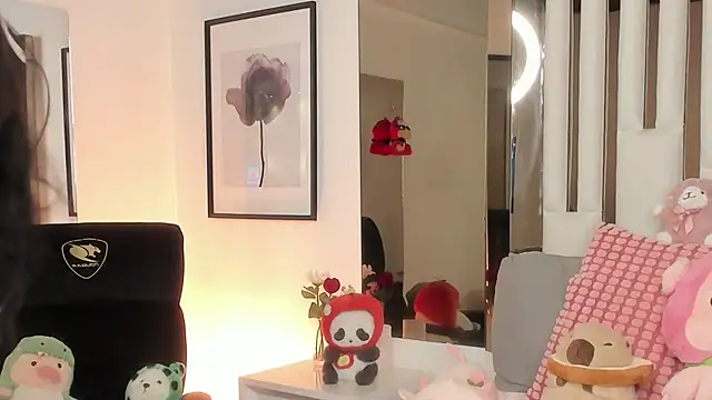 Snapshot of Kitty_Eliffe chatting on September 10, 2025, 9:36 pm Kitty Eliffe online show from September 10, 2025, 9:36 pm