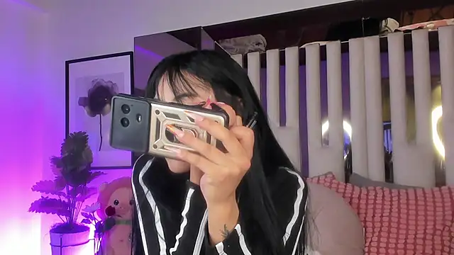 Snapshot of Kitty_Eliffe chatting on October 3, 2025, 10:55 pm Kitty Eliffe online show from October 3, 2025, 10:55 pm