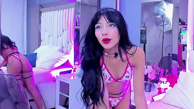 Snapshot of Kitty_Eliffe chatting on February 25, 2025, 1:30 am Kitty Eliffe online show from February 25, 2025, 1:30 am