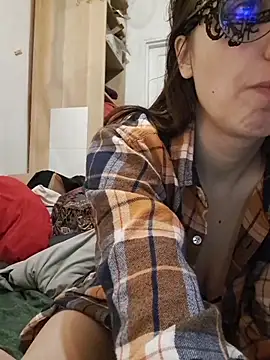 Snapshot of PearMaki chatting on January 31, 2026, 7:23 pm PearMaki online show from January 31, 2026, 7:23 pm