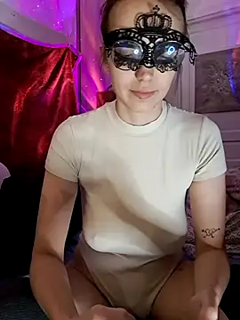 PearMaki online show from December 18, 2025, 12:16 am