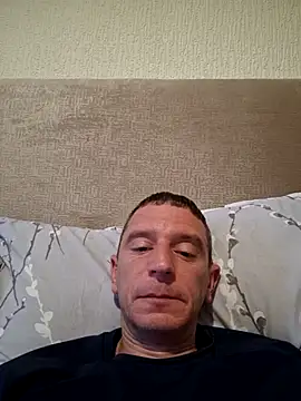 CoupleFun80x online show from June 20, 2026, 7:08 pm