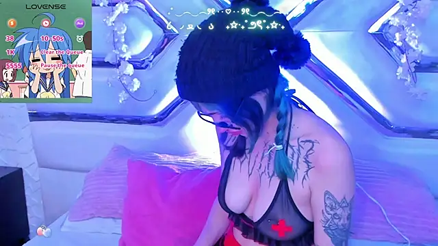 DogirlyWoof online show from February 4, 2025, 6:14 am