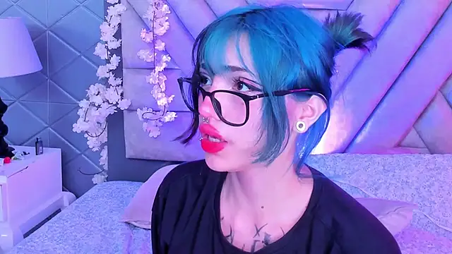 DogirlyWoof online show from January 8, 2025, 12:05 pm