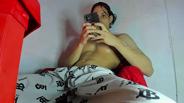 lax777  online show from November 1, 2025, 5:25 am