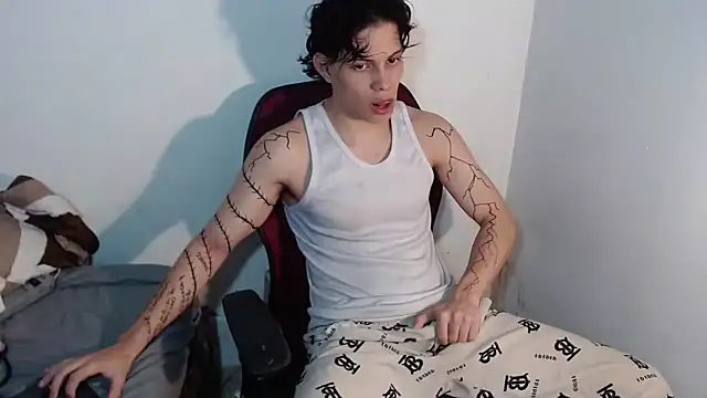 Snapshot of lax777_ chatting on February 5, 2026, 6:42 am lax777 online show from February 5, 2026, 6:42 am