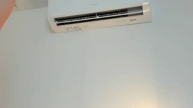 yulievans online show from March 22, 2025, 4:26 pm