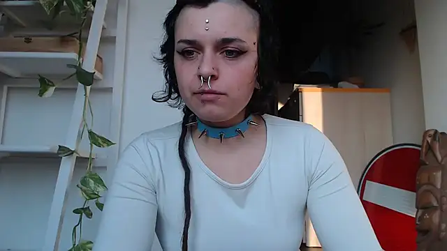 kinkyspirali online show from March 9, 2026, 4:21 pm