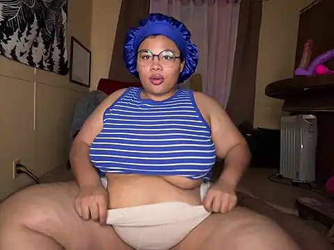 TheeGoddessAset online show from February 12, 2025, 7:02 am