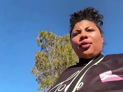 TheeGoddessAset online show from March 19, 2025, 12:59 am