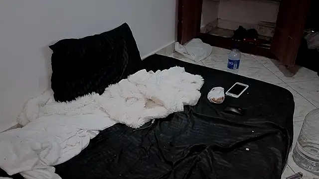 Snapshot of soysara15 chatting on March 4, 2026, 10:17 pm soysara15 online show from March 4, 2026, 10:17 pm