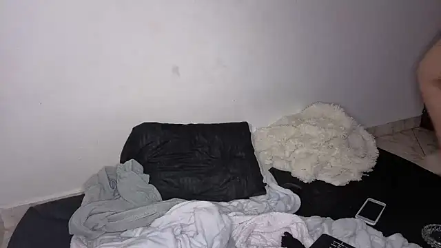 Snapshot of soysara15 chatting on April 5, 2026, 11:55 pm soysara15 online show from April 5, 2026, 11:55 pm