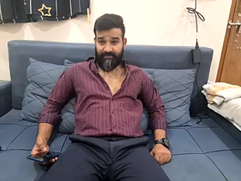 Fun Guuy online show from November 17, 2025, 11:58 am