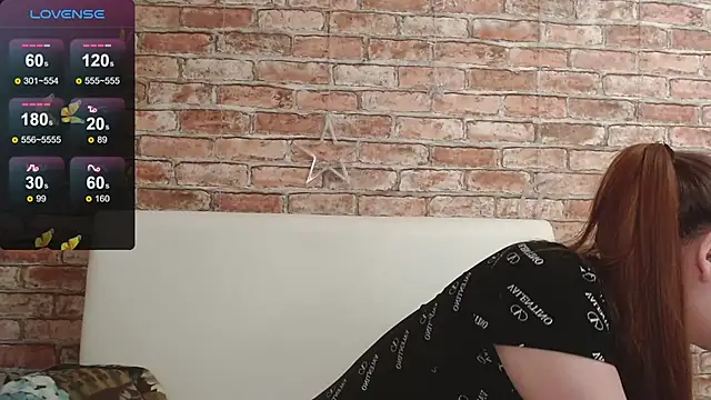 Stefania Star  online show from March 25, 2026, 1:28 am