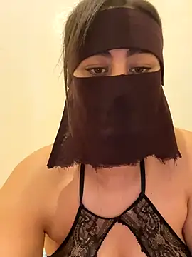 Lalou online show from October 22, 2025, 9:31 am