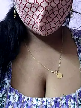 mallu-sumi online show from May 23, 2026, 11:48 pm