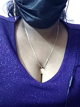 mallu-sumi online show from April 18, 2026, 7:07 pm